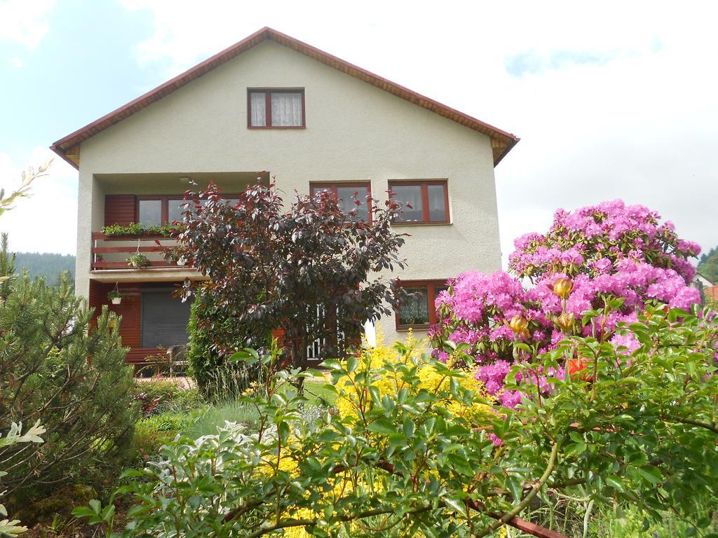 Homestay Machom Oscadnica Exterior foto
